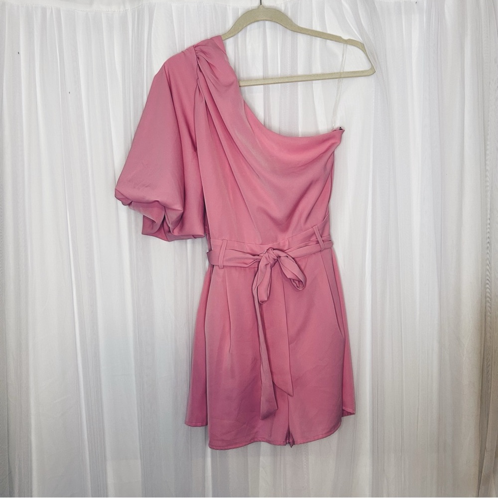 Entro Pink One-Shoulder Romper